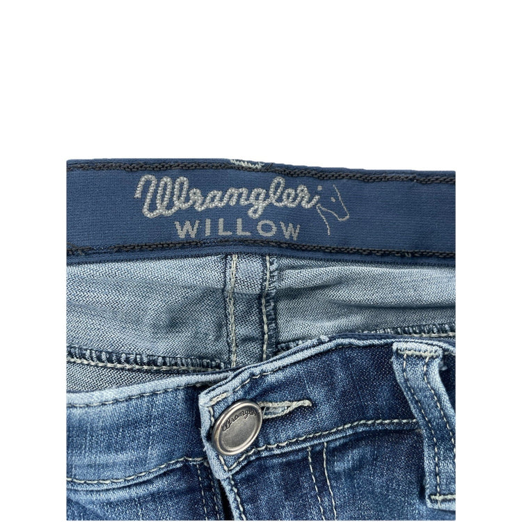 Women’s Ultimate Riding Wrangler Willow Regular Bootcut Blue Jeans Size 1x31