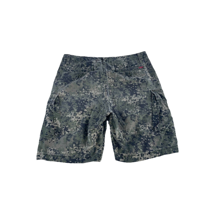 Mens Levis 469 Loose Green Camo Print Cargo Shorts Size 36X10