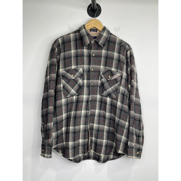 Men’s Briggs Black & Red Plaid Button Down Long Sleeve Heavy Shirt Sz L