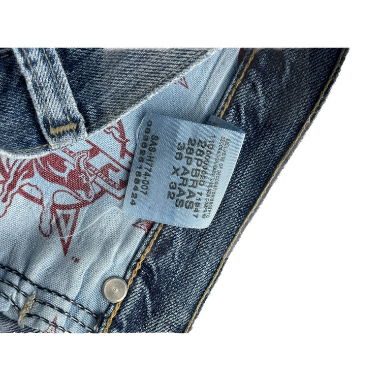 Men’s Wrangler Relaxed Straight Light Was Blue Jeans Size 36x32