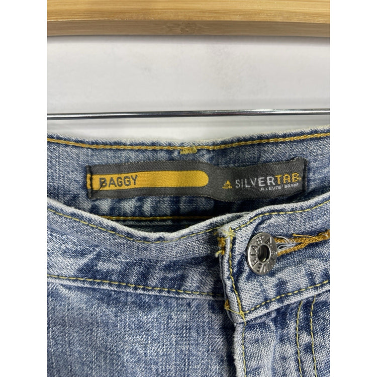 Mens Levi’s Vintage Silver tab Baggy Light Blue Denim Jeans Size 34