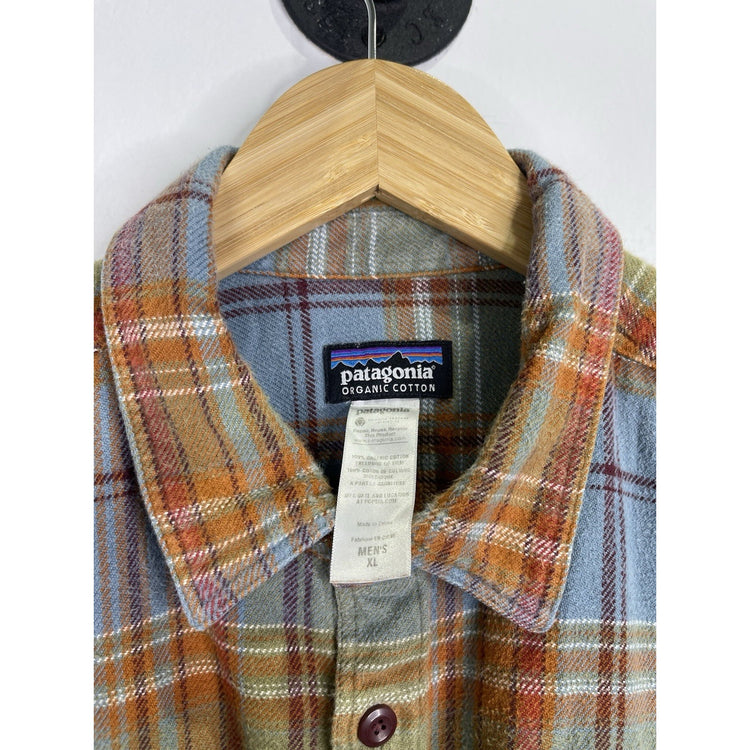 Men’s Patagonia Flannel Button-Up Shirt Plaid Organic Cotton Retro Sz XL