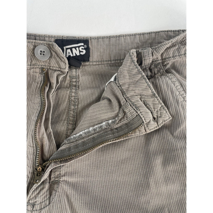 Mens Y2K VANS Gray Striped Cargo Shorts Size 34