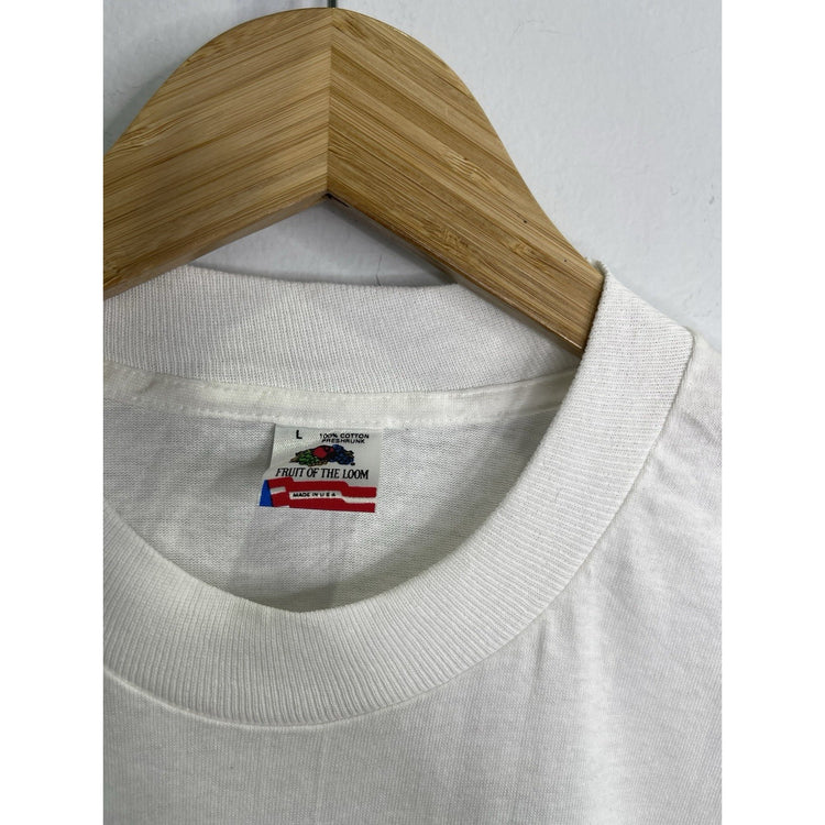 Men’s White Graphic Design Discovery Rat Race Facility T Shirt Sz L