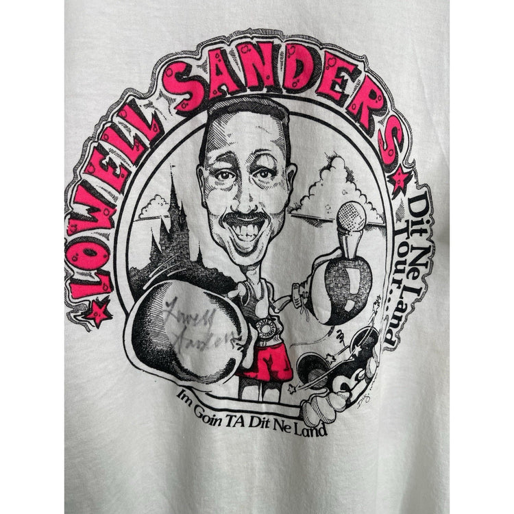 Men’s White Vintage 90s Lowell Sanders “Dit Ne Land Tour” Graphic T Shirt Sz XL