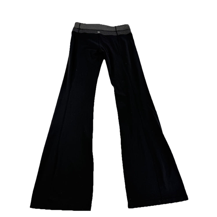Women’s Lululemon Size 6 Flare Leggings