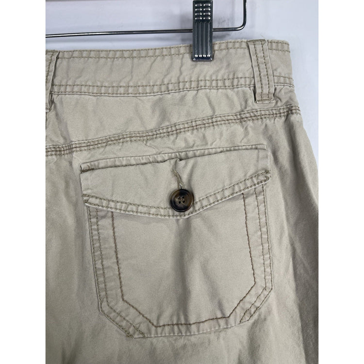 Women’s Levi’s Signature Size 12 Studios Beige Cargo Pants
