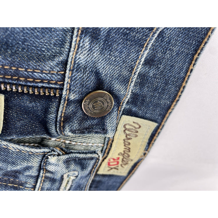 Men’s Wrangler 20X Relaxed Blue Jeans Size 32x34