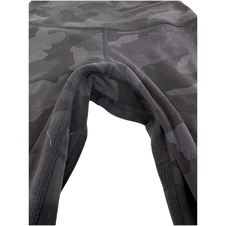 Womans Lululemon Size 4 Camo Print Leggings
