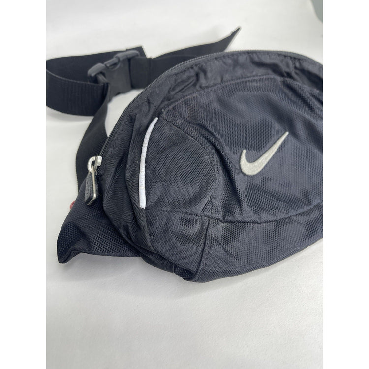 Nike Black Swoosh Fanny Pack Crossbody Medium Profile Outdoor Sport Runners Bag