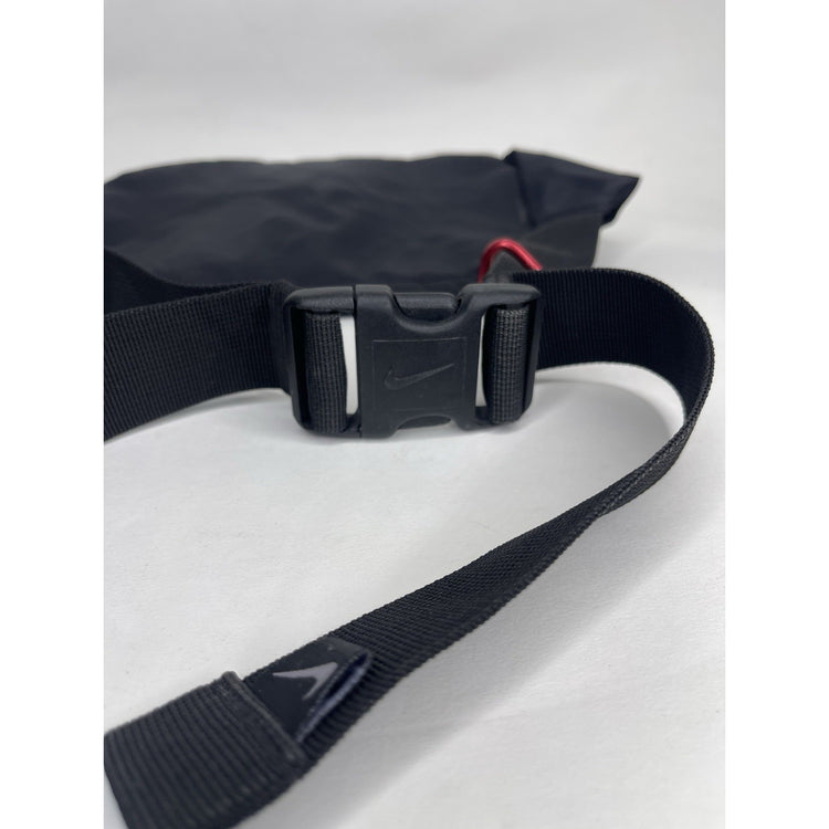 Nike Black Swoosh Fanny Pack Crossbody Medium Profile Outdoor Sport Runners Bag