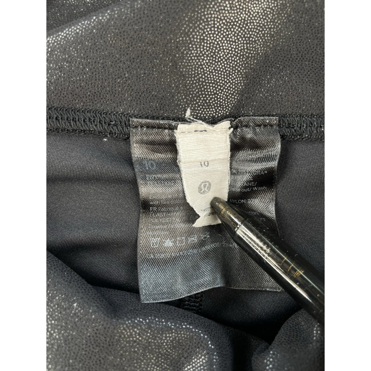 Women Lululemon Black Foil Shimmer Metallic Wunder Under Cropped Legging Size 10