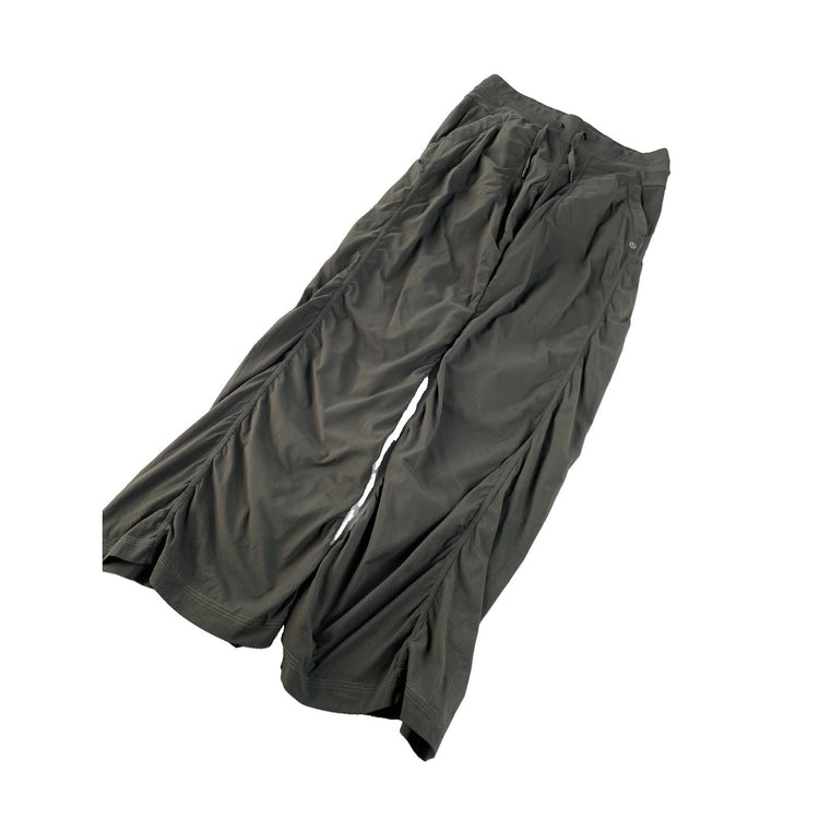 Women Lululemon Athletica Olive Green Drawstring CargoStyle WideLeg Pants Size 6