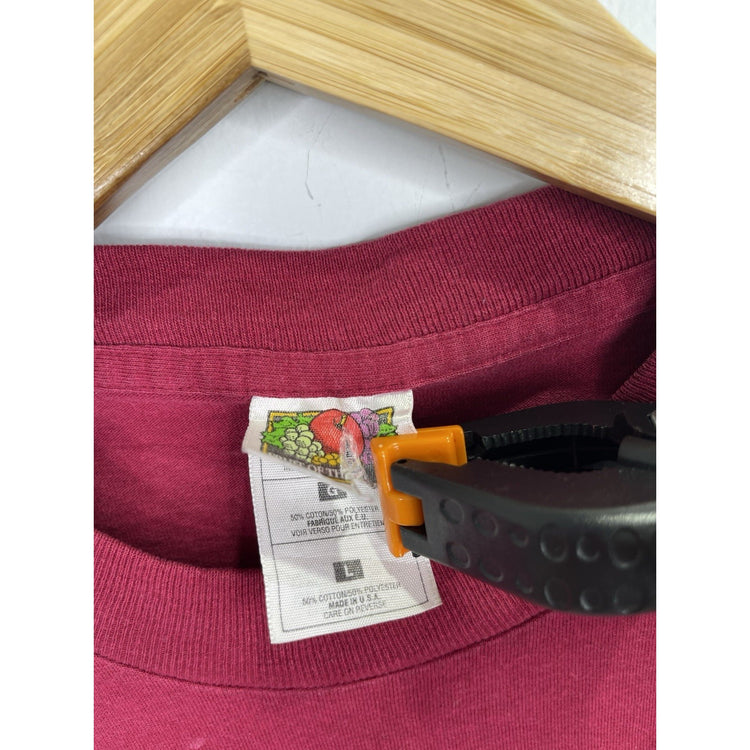 Vintage Adults Biker Betty ‘My Kind Of Town Chicago’ Graphic Maroon T Shirt Sz L