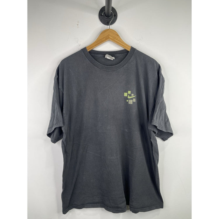 Vintage 90s Nike Athletics T-shirt Size Xl