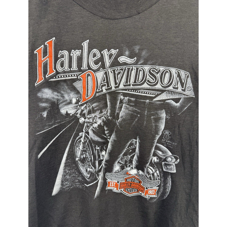 Vintage 1989 Harley Davidson 3d Emblem T-shirt Size M