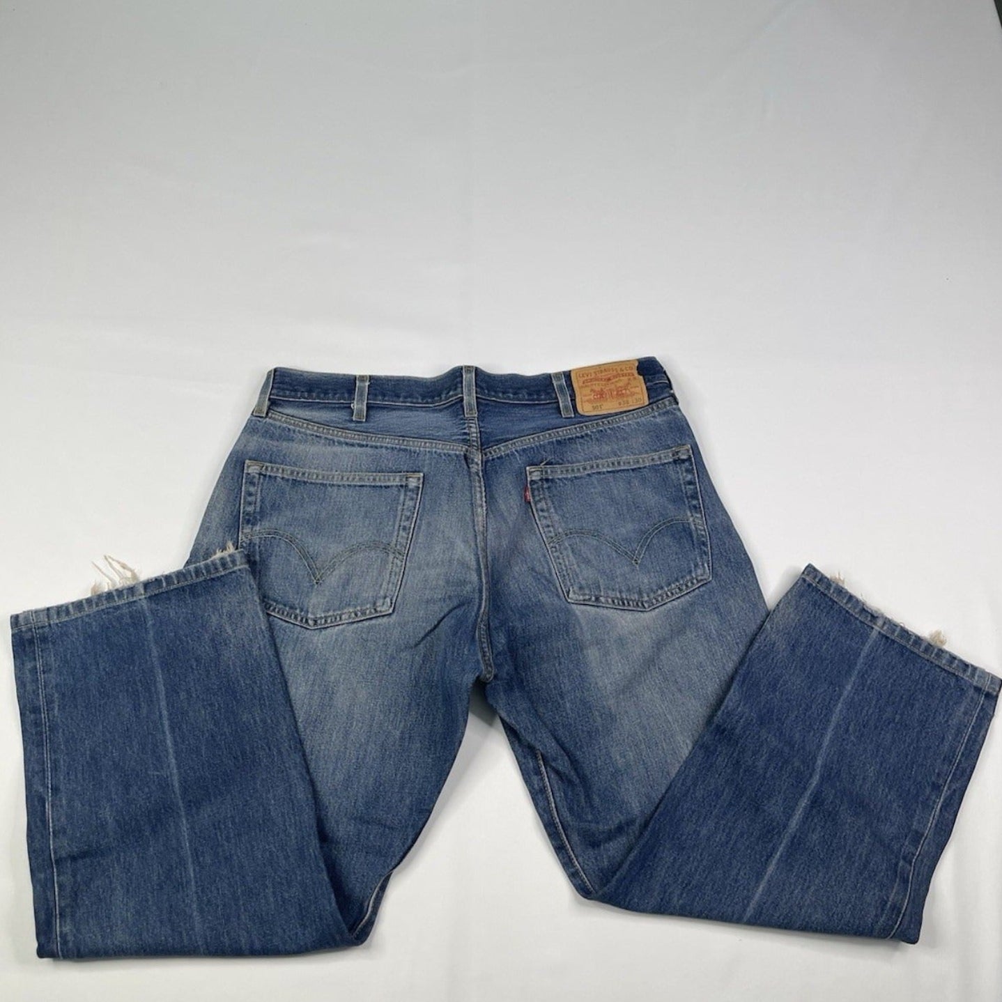 Men’s Medium Wash Levi Strauss & Co. Distress Denim 501 Jeans 38x30