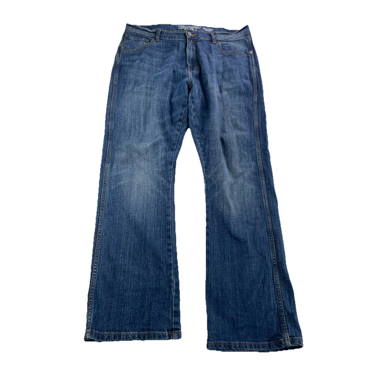 Men’s Wrangler Retro Relaxed Bootcut Blue Jeans Size 36x32