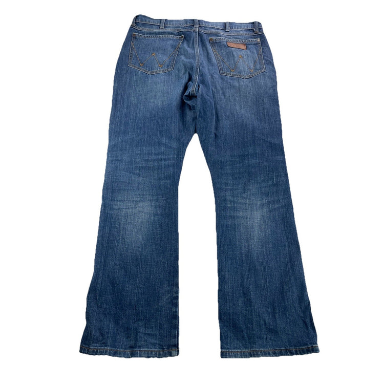 Men’s Wrangler Retro Relaxed Bootcut Blue Jeans Size 36x32