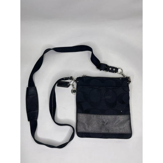 Women’s COACH Signature Top Zip Crossbody Swingpack Bag Purse Silver Black