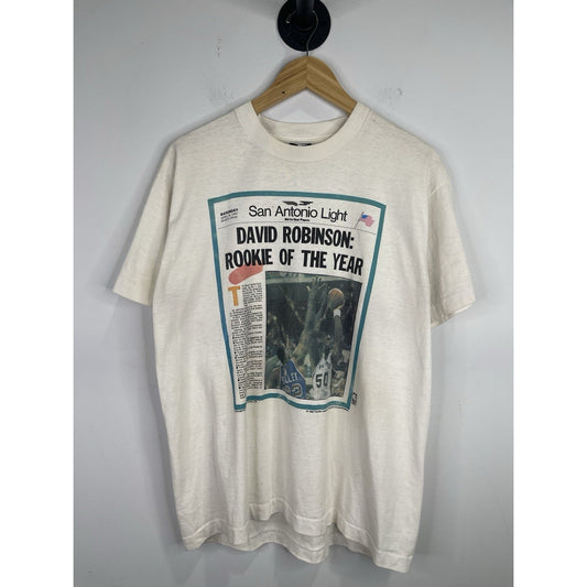 RARE VTG 1990 David Robinson rookie of the year spurs Newspaper Shirt Sz XLarge