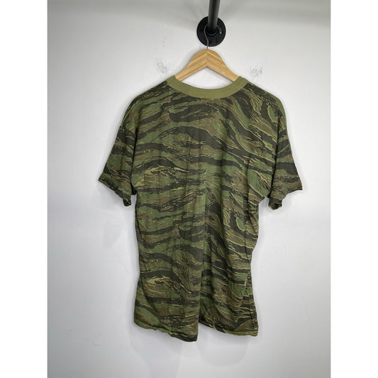 Vintage 90s Made In Usa Camo T-shirt Size 2xl