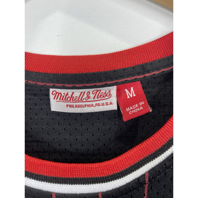 NBA 1997-98 Chicago Bulls Michael Jordan #23 Jersey XL Mitchell & Ness