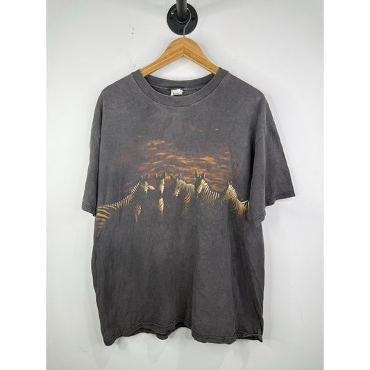 VINTAGE RAINFOREST CAFE T-SHIRT