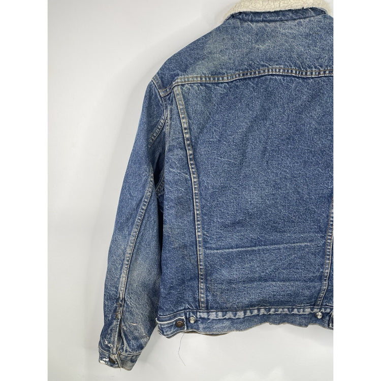 Vintage LEVI'S Sherpa Lined Denim Jean Trucker Jacket Sz 40 R San Francisco USA