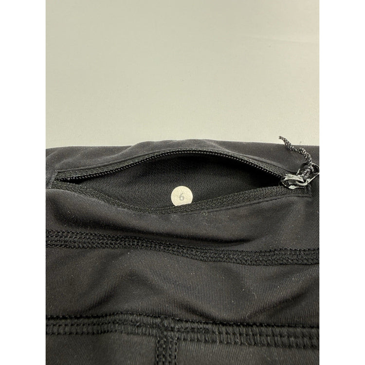 Womans Lululemon Size 6 Capri Leggings With Pockets