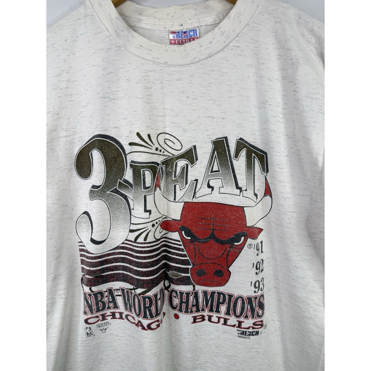 Vintage 1993 Chicago Bull Three Peat T-shirt Size L
