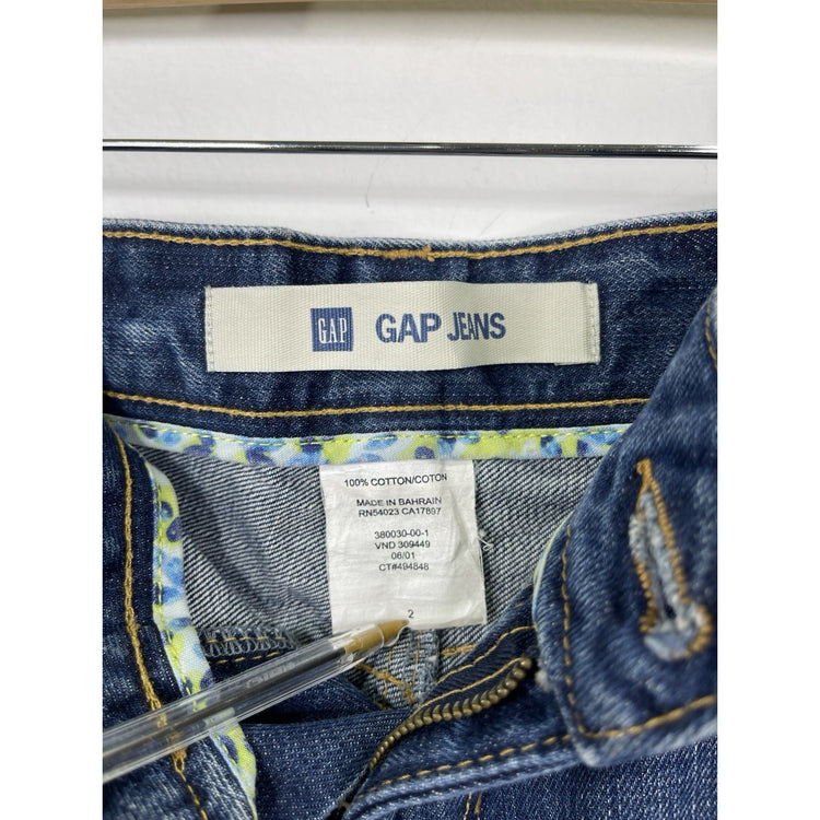 Vintage Y2K Women’s GAP Jeans Denim Blue Wash Distressed Short Skirt Sz 2