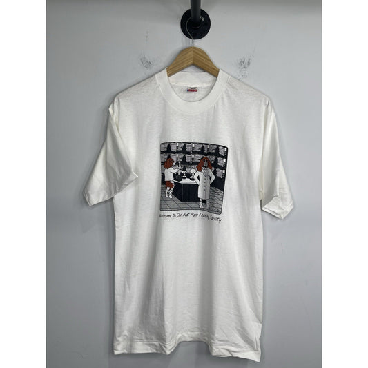 Men’s White Graphic Design Discovery Rat Race Facility T Shirt Sz L