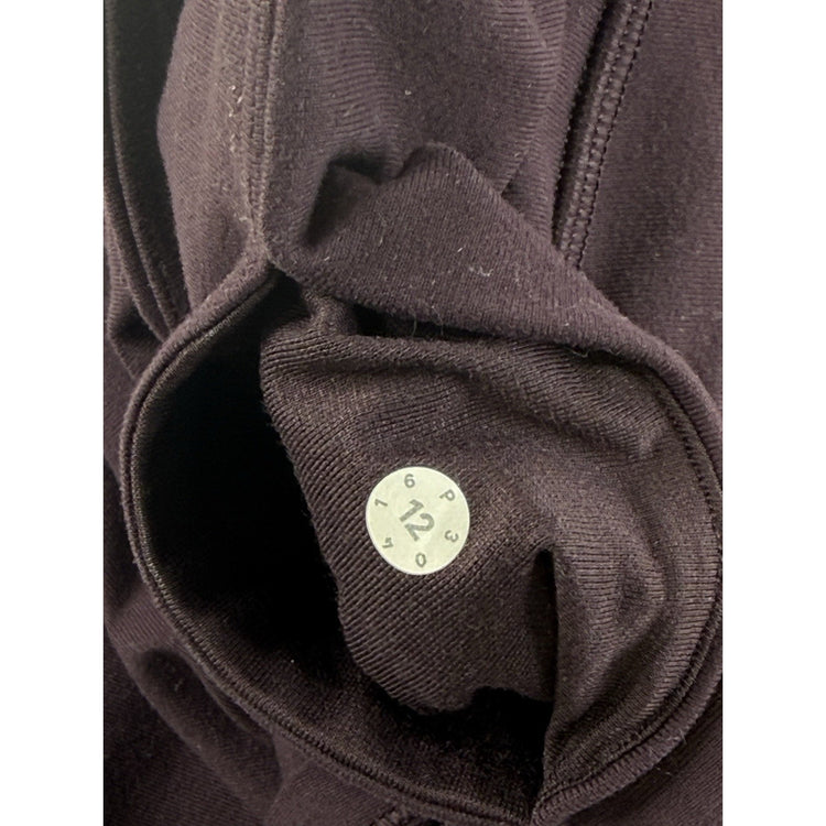 Women’s Lululemon Size 12 Capri Leggings