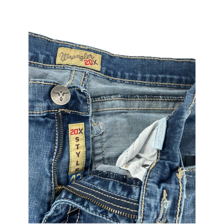 Men’s Wranglers Vintage Boot Blue Jeans Size 30x34