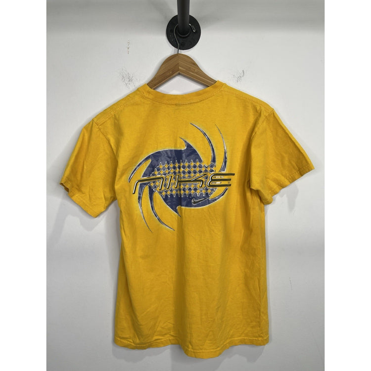 Vitnage/Y2k Young Adult Nike Yellow T-shirt Size Large (14-16)