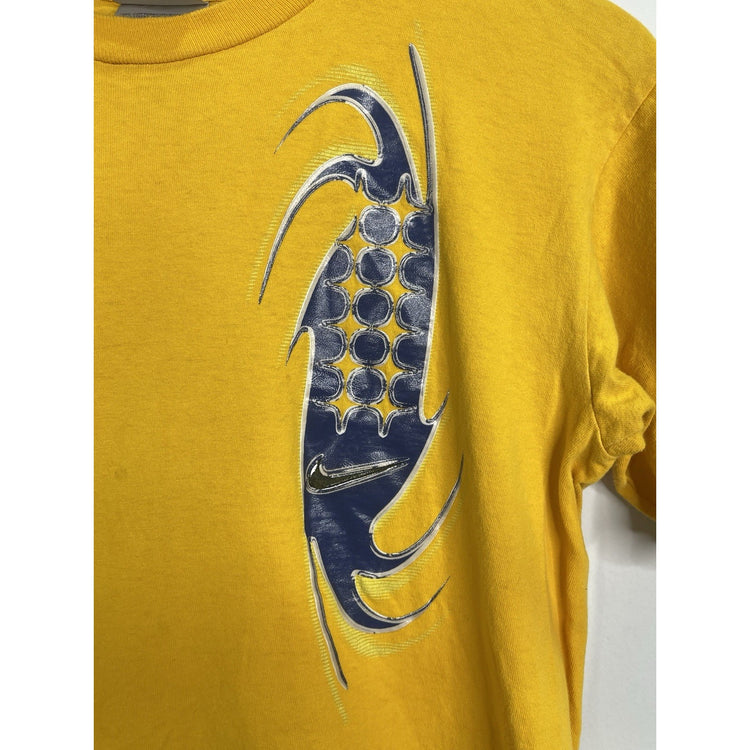 Vitnage/Y2k Young Adult Nike Yellow T-shirt Size Large (14-16)