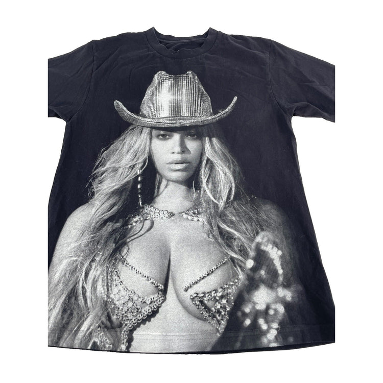 Official Beyoncé Renaissance World Tour 2023 Graphic T-Shirt Size M