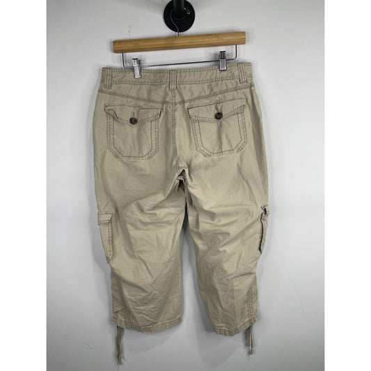 Women’s Levi’s Signature Size 12 Studios Beige Cargo Pants