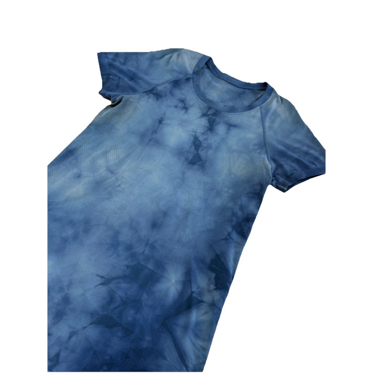 Lululemon Tie Dye Blue Short Sleeve Shirt Size 8