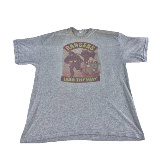 Mens Vintage Gildan “US Army Rangers Lead The way” Tee Size Xl