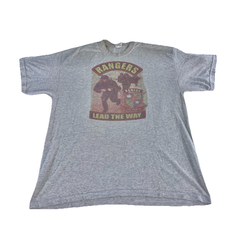 Mens Vintage Gildan “US Army Rangers Lead The way”  Tee Size Xl
