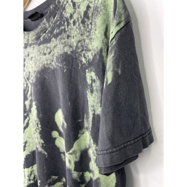 Creature Skateboard T-shirt Size L