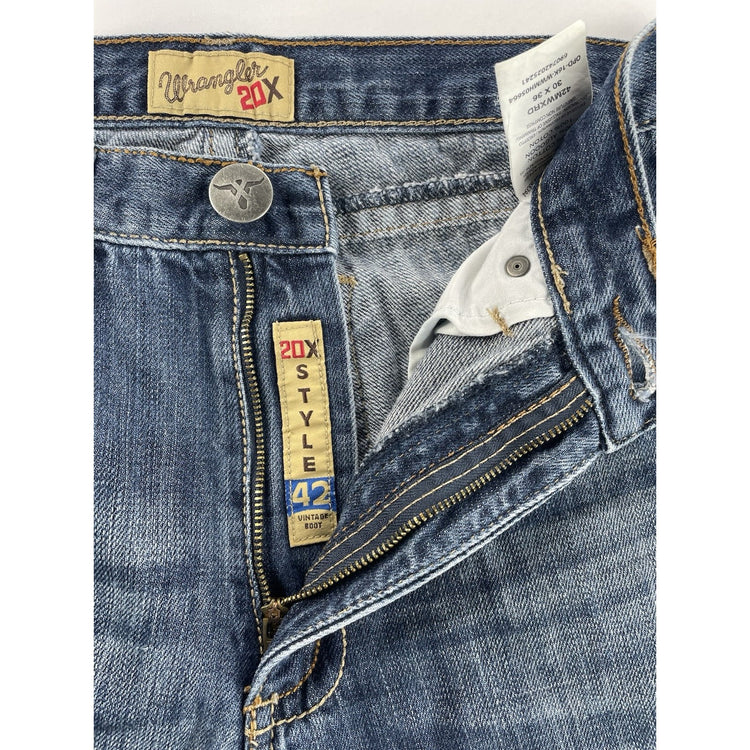 Men’s Wrangler 20X Vintage Bootcut Blue Jeans Size 30x36