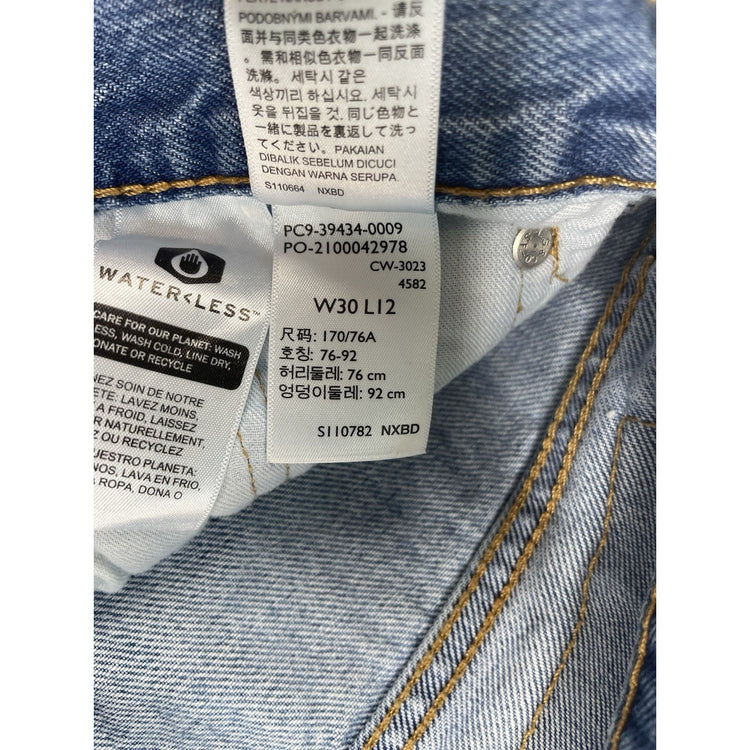 Mens Levis 469 Medium Wash Blue Baggy Relaxed Jorts Denim Shorts SIZE 30