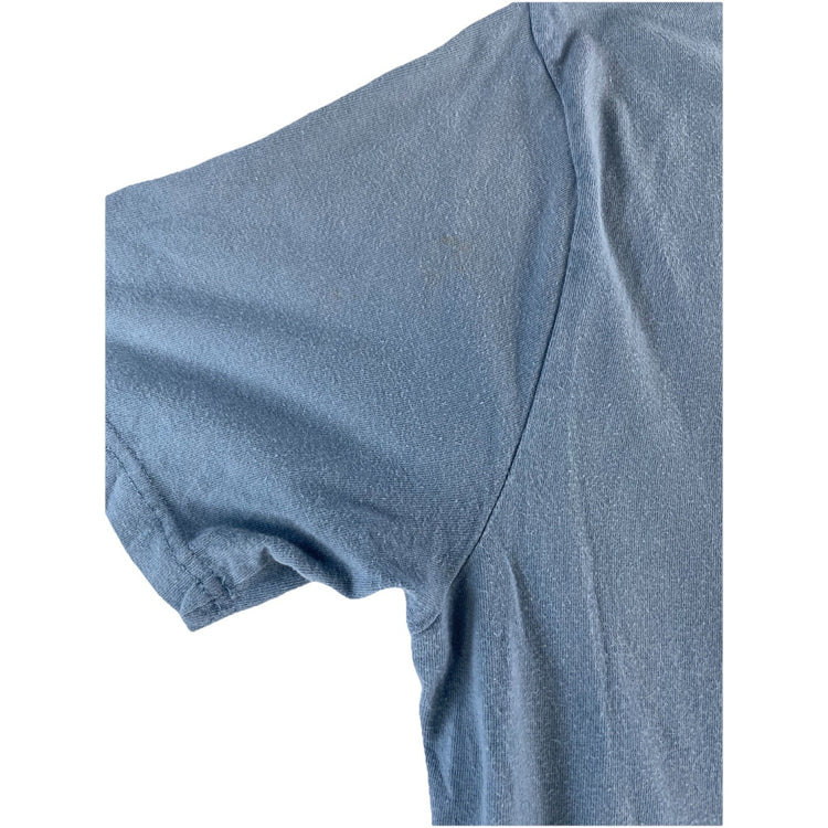Mens Vintage Mossimo Light Blue Coat Of Arms ‘DFND-DEFY’ T Shirt Size L