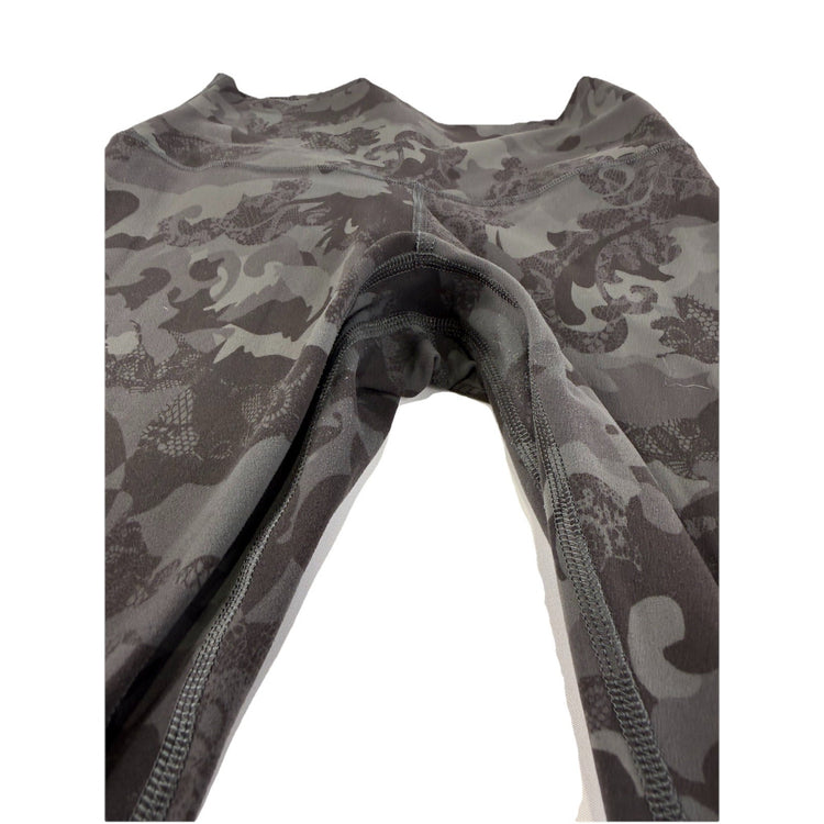 Womans Lululemon Size 6 Lace Print Leggings