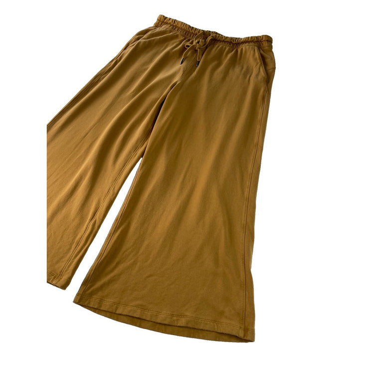 Womens Lululemon Yellow Flared Capri Sweatpants Size 10