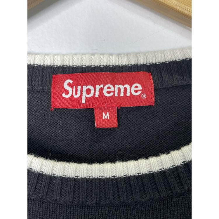 Vintage Men’s black and white Knitted Supreme sweater Sz Medium