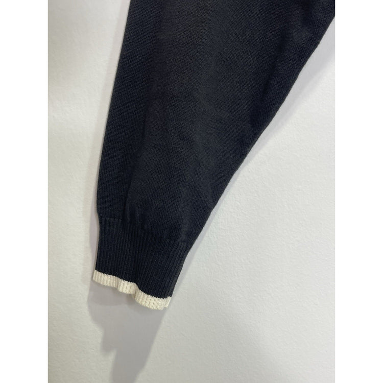 Vintage Men’s black and white Knitted Supreme sweater Sz Medium